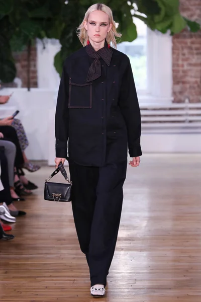 Look 26